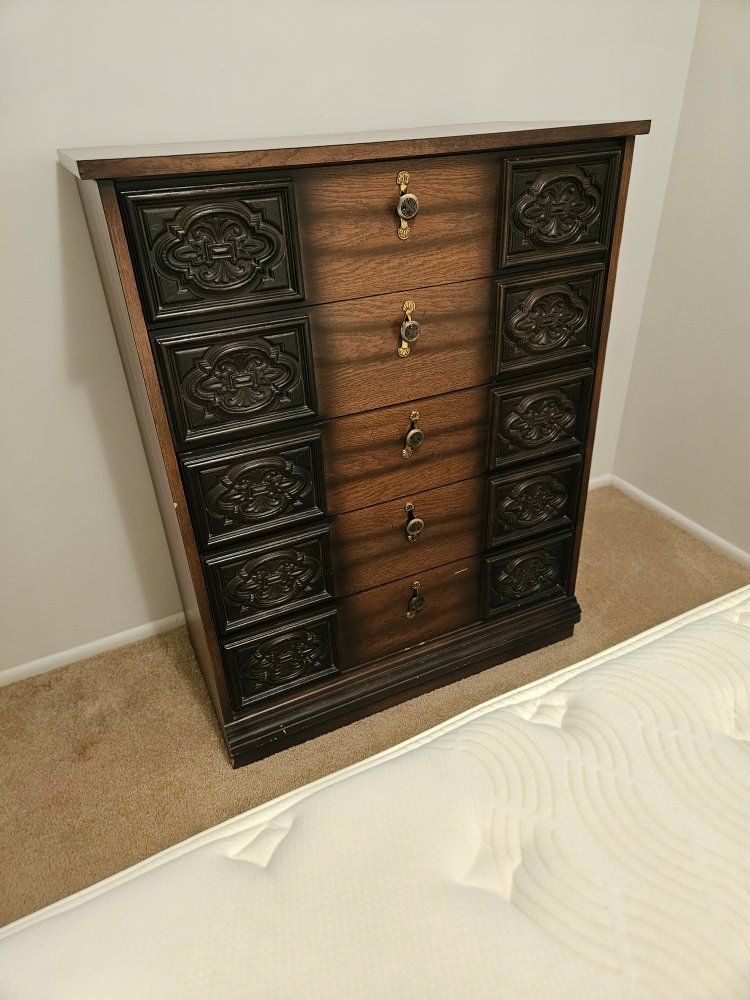 Main image 2
