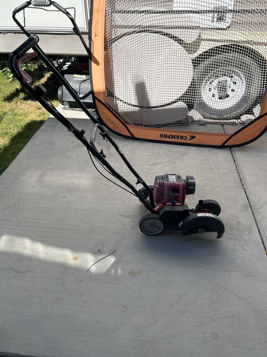 Lawn edger
