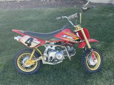 2001 Honda XR50 pit bike