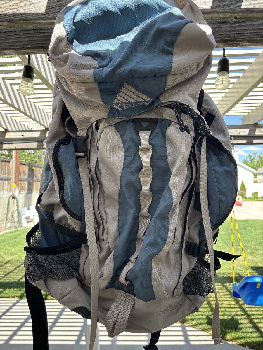 Kelty Women's Coyote Backpack-- 4500 Cubic Inch
