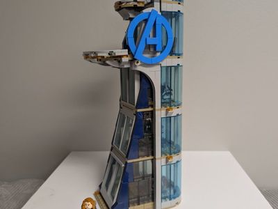 LEGO Marvel Avengers Tower Set (76166) with Minifigures & Vehicle