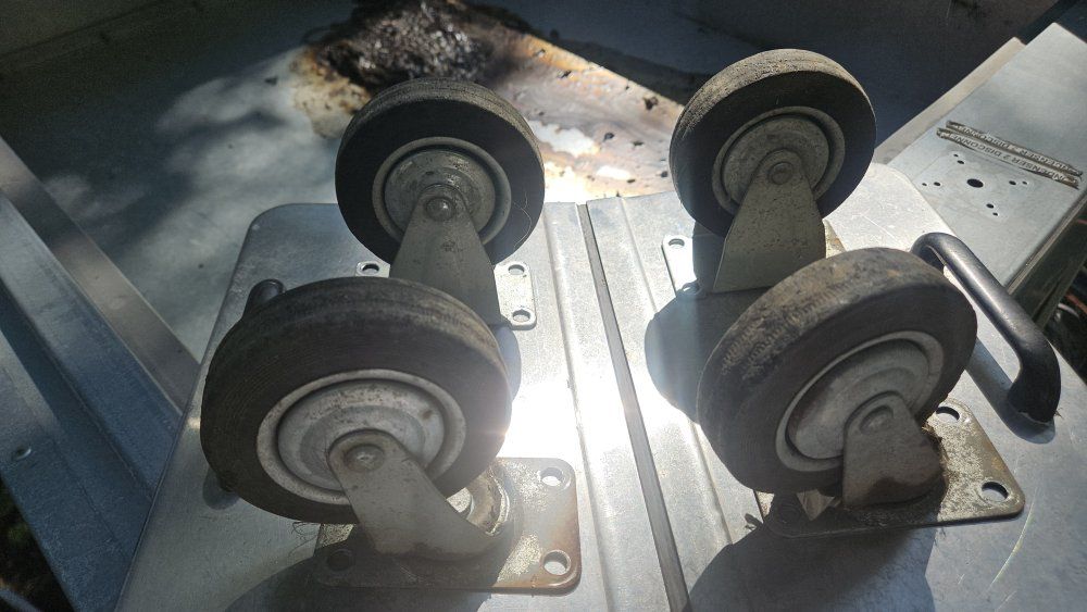 Main image 3