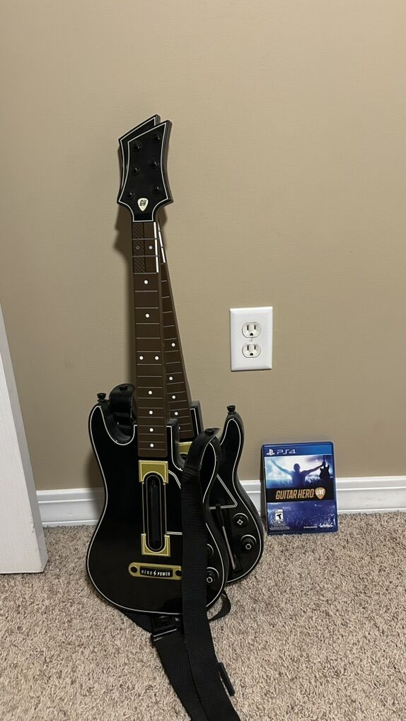 PS4 Guitar Hero Live + Two Guitar Controllers