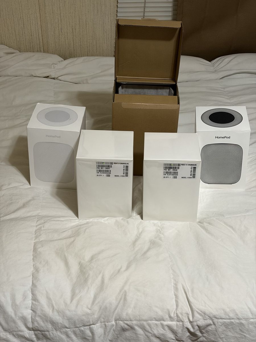Apple homepod 2nd gen Midnight *New*  For 2 Years.