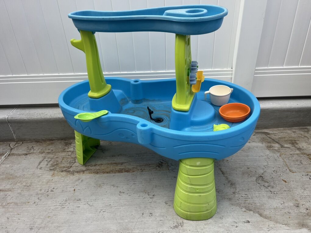 Big Samd And Water Table