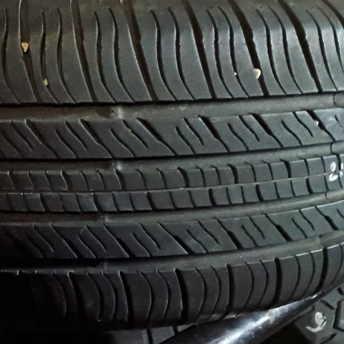 Nice Single 215/60R16 Tire