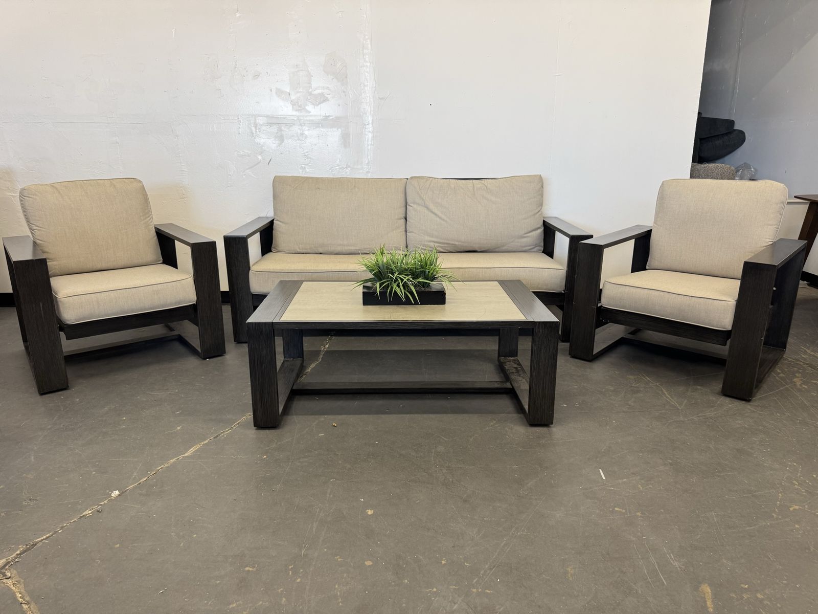 COSTCO OUTDOOR PATIO FURNITURE SEATING COUCH SET