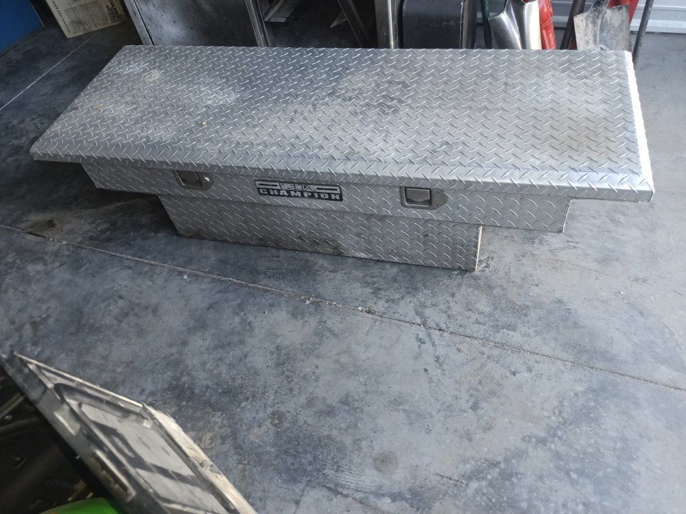Delta Champion Aluminum Diamond Plate Truck Tool Box small truck