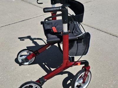 OasisSpace OS-RL91067 Aluminum Folding Rollator Walker with Seat & Bag - Red