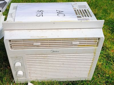 Air Condition By Midea 5000 BTU