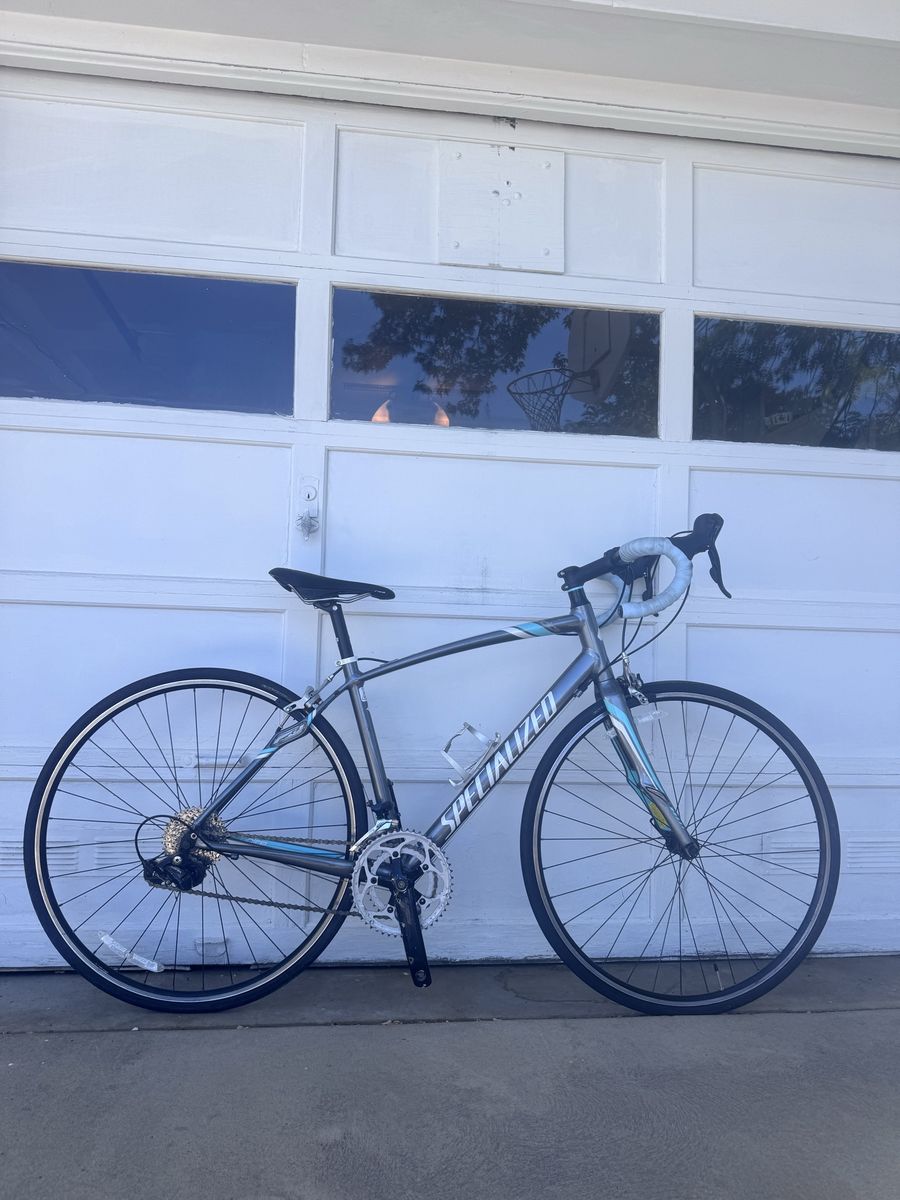 Specialized Dolce Sport Compact – Lightweight Aluminum Road Bike