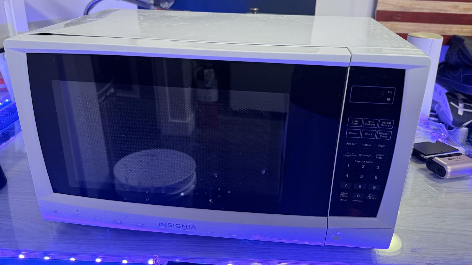 Microwave - Insignia