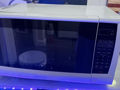 Microwave - Insignia