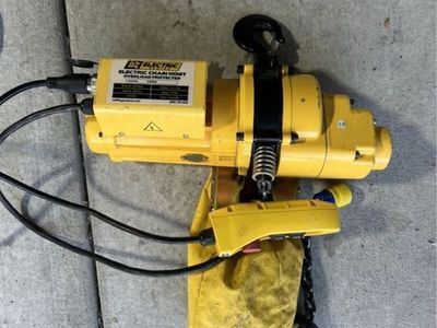 OZ Lifting 1 Ton 30’ Electric Chainfall