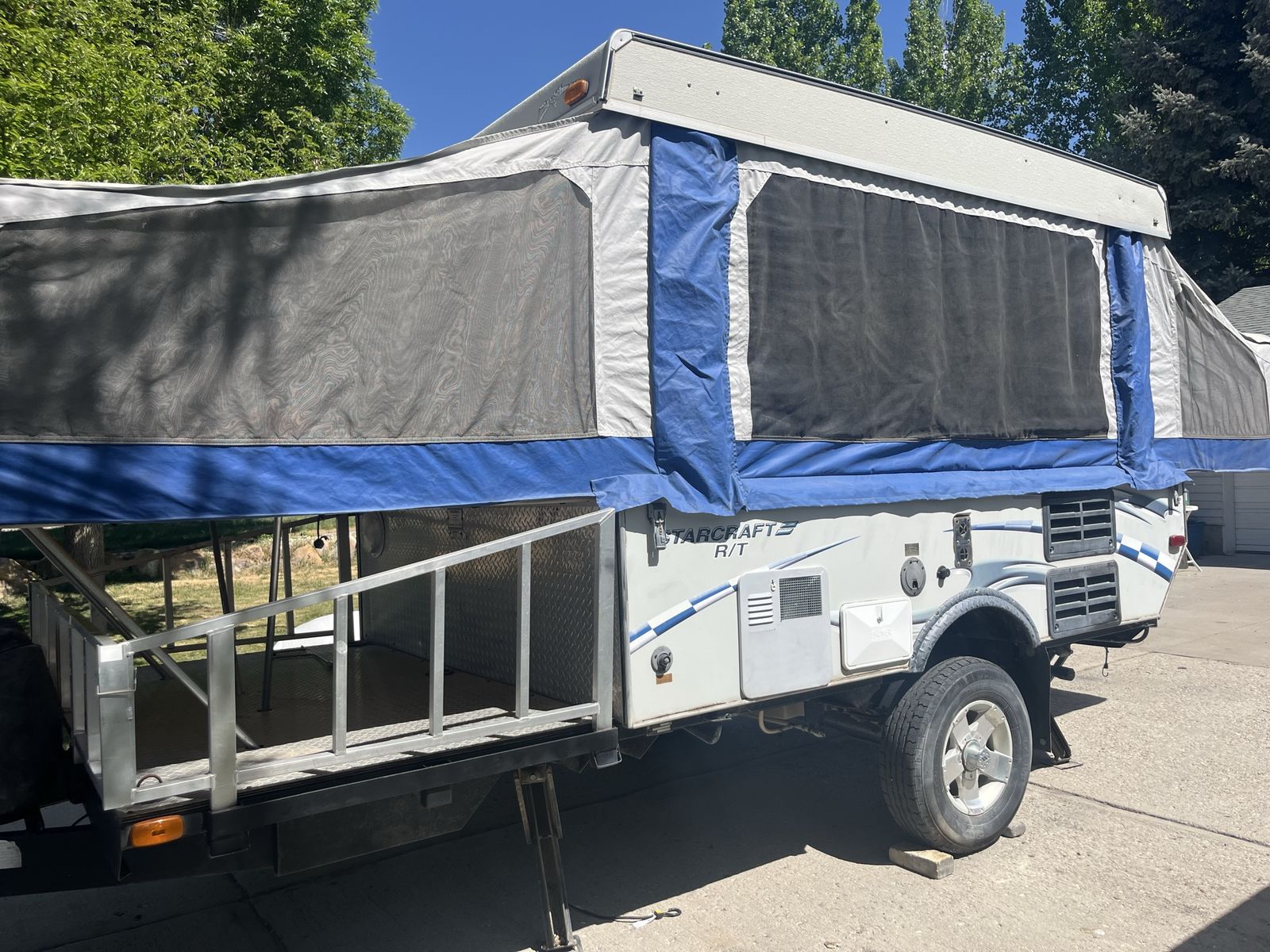 2007 Star Craft Tent Trailer with Toy Hauler