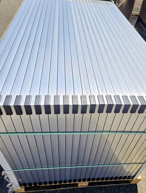 Main image 5