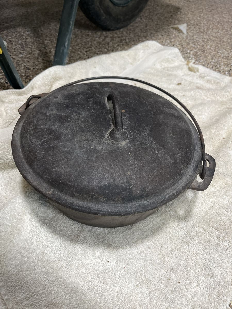 Vintage Cast Iron Dutch Oven with Lid and Wire Bail Handle
