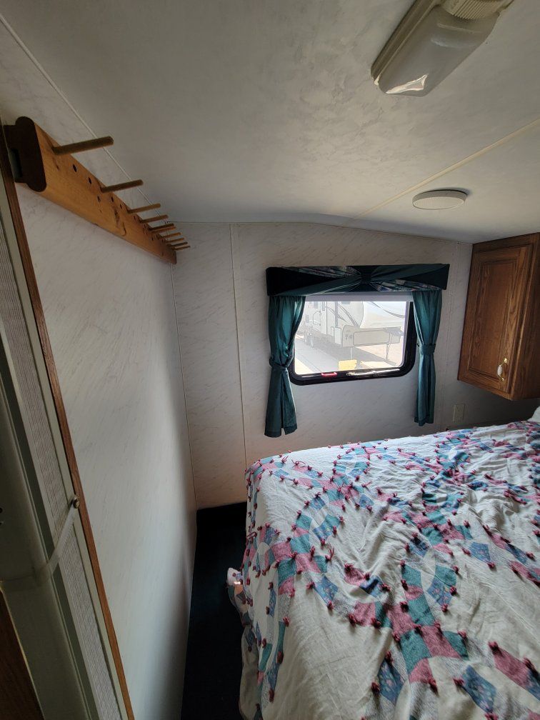 Main image 6
