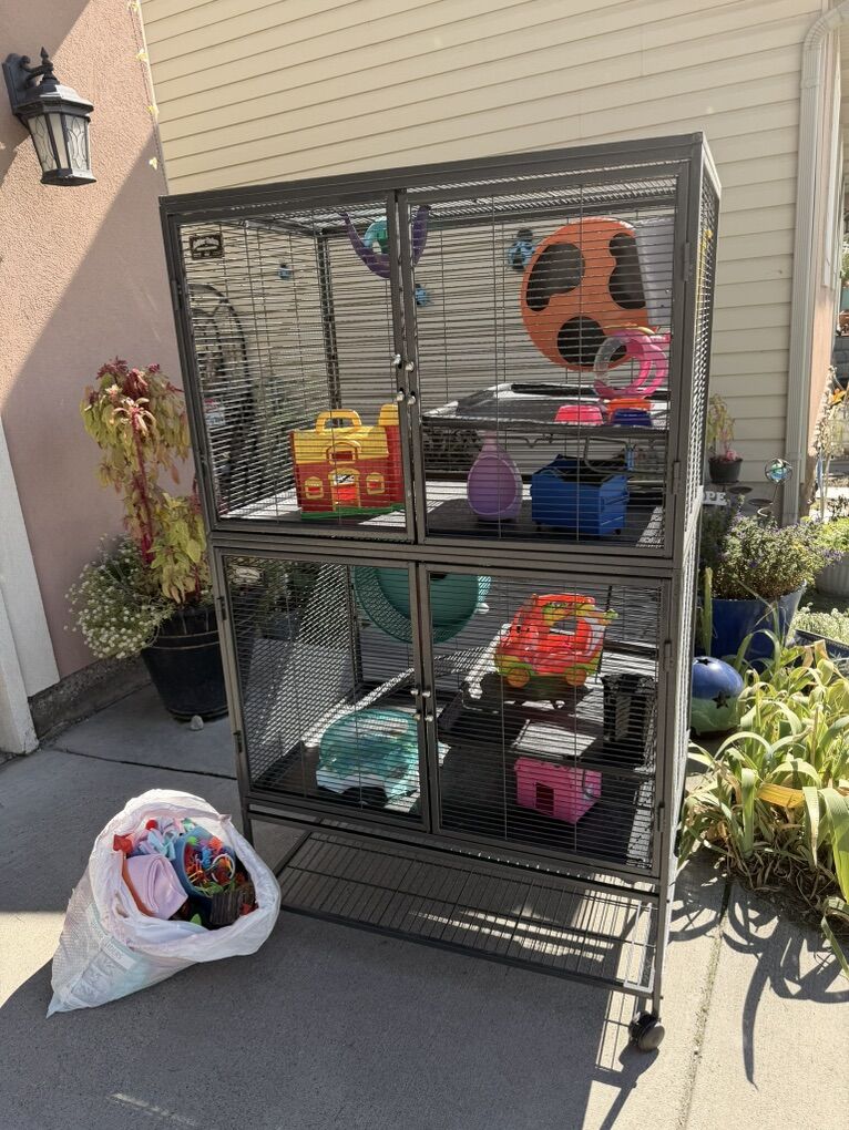 Critter Nation, Sugar Glider Cage