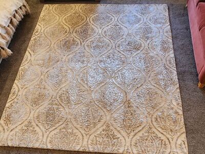 8x10 Light Beige/Cream Area Rug
