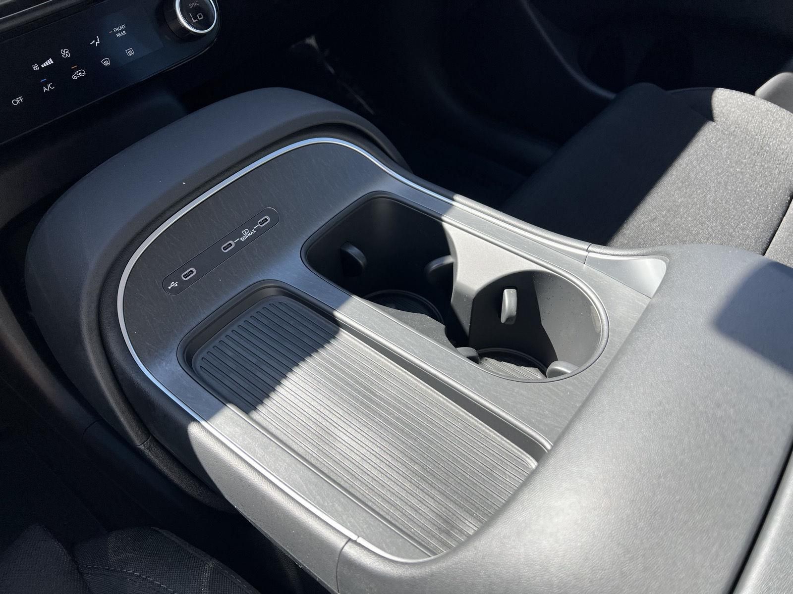 Main image 39