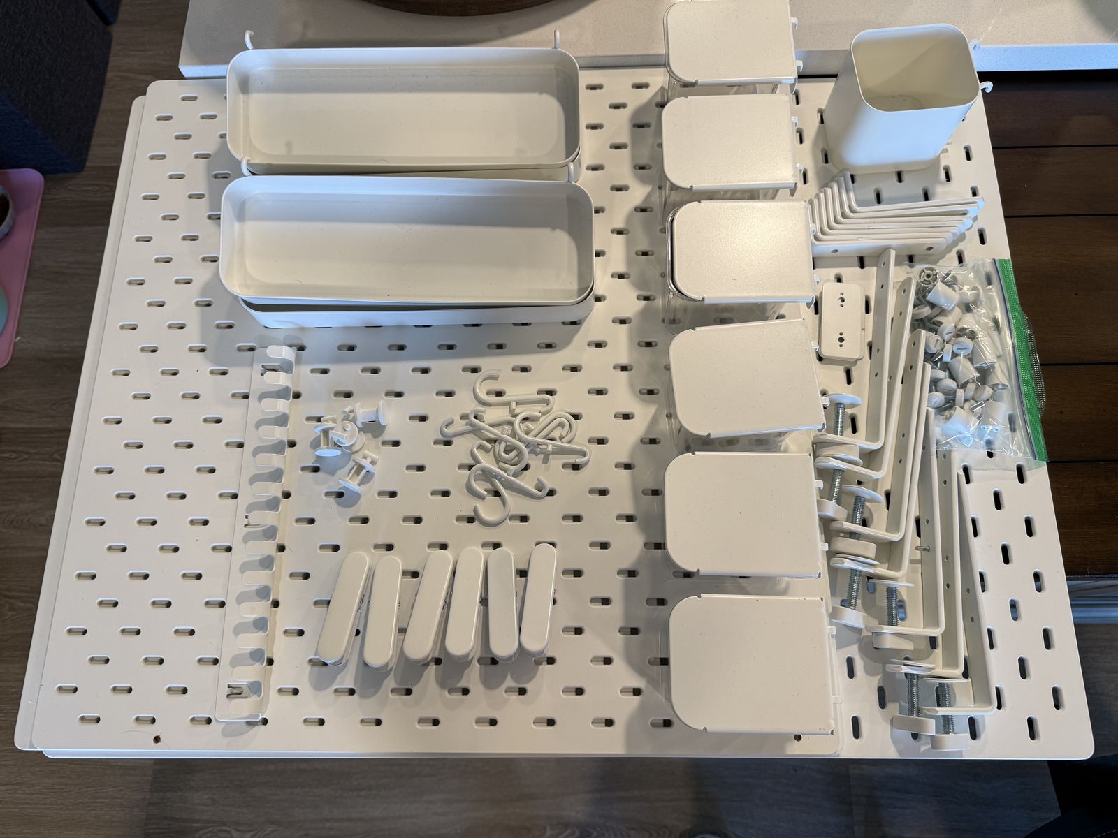 WHITE IKEA SKÅDIS PEGBOARDS & ACCESSORIES