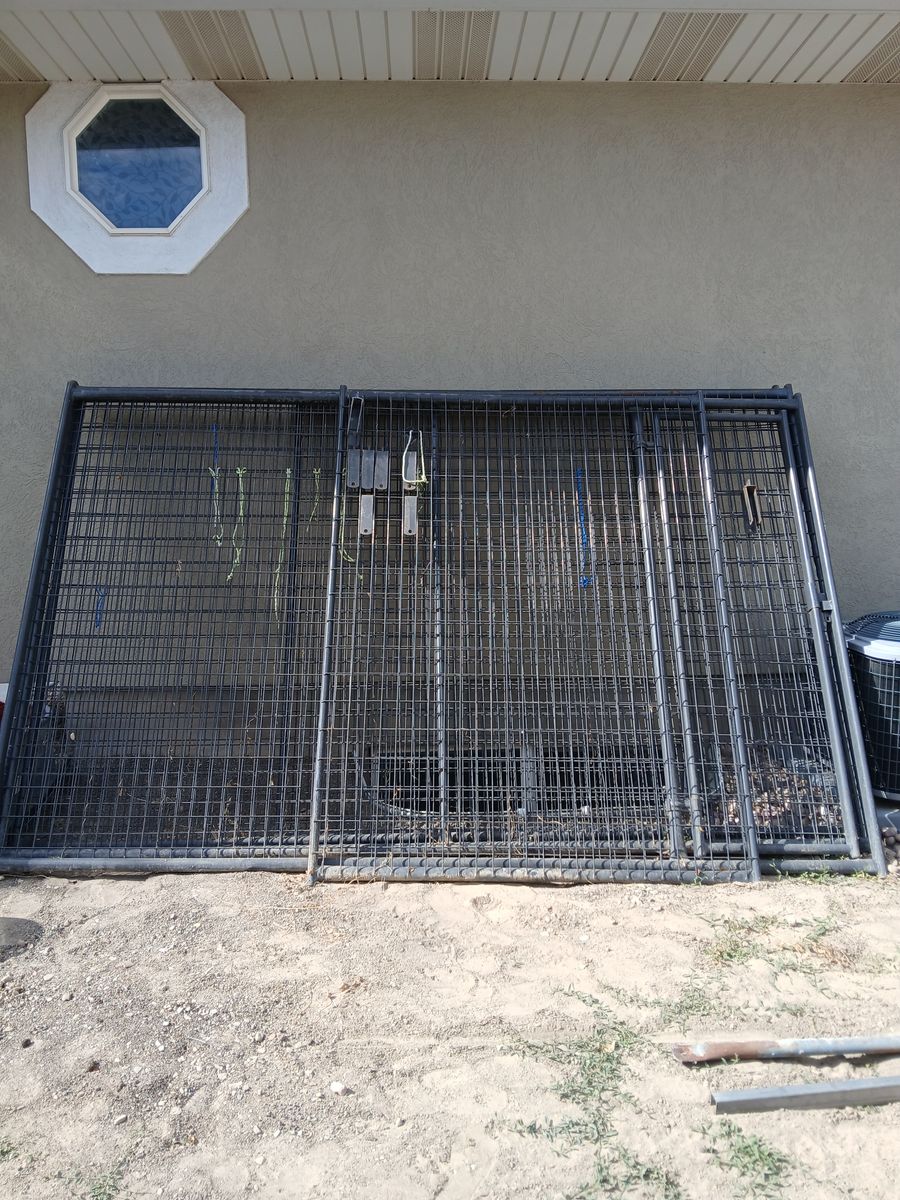 Dog run & dog kennel