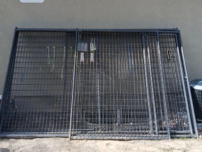 Dog run & dog kennel
