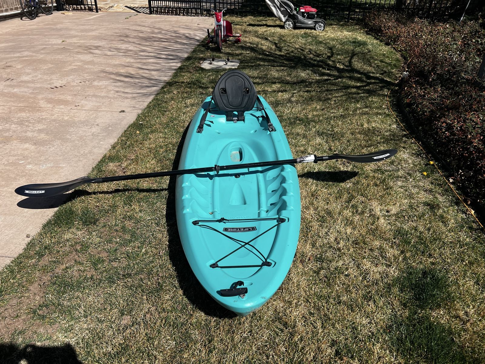 Lifetime Hydros 85 Sit-on-Top Kayak with Paddle - Teal, Excellent Condition