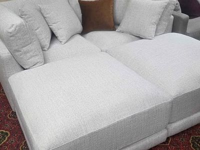 New Stunning 4-Piece Modular Sectional