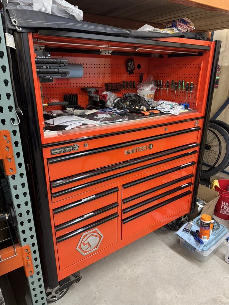 MATCO double bay 6S series toolbox with hutch