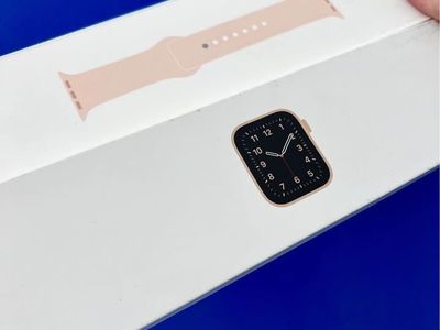 Brand New Apple Watch SE 44MM - GPS