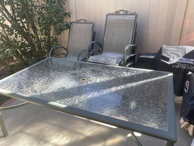 Outdoor table and chairs