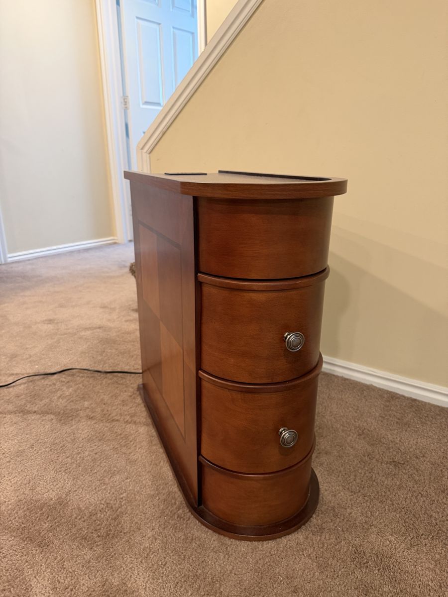 Main image 4