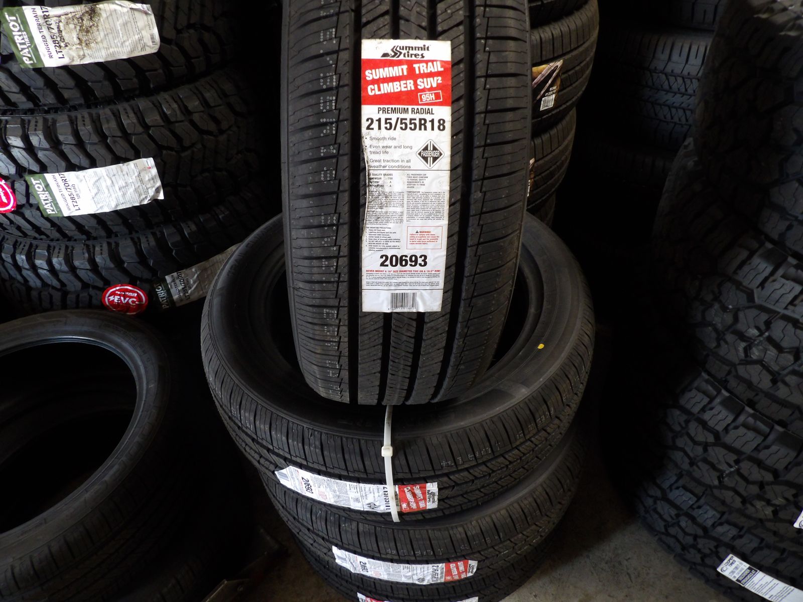 215/55R18 SUMMIT TRAIL CLIMBER SUV 2 SET OF NEW TIRES 