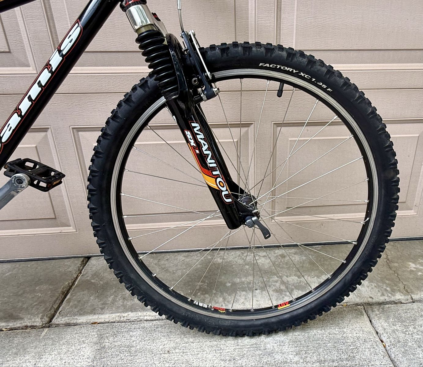Main image 4