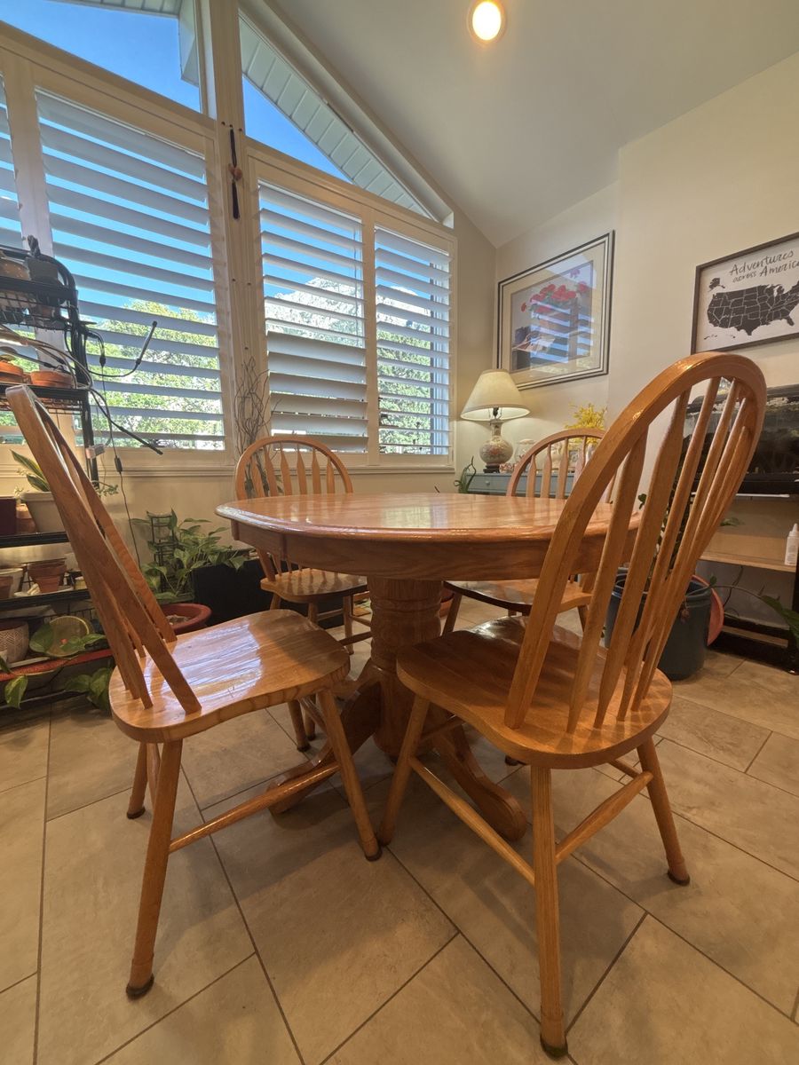 Solid Wood Oval Dining Table & 4 Chairs - Light Oak Finish, Pedestal Base