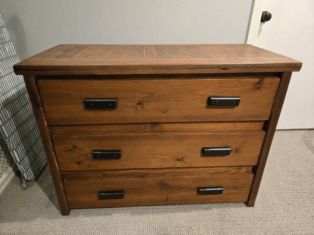 Rustic Wooden 3-Drawer Dresser Chest with Black Handles