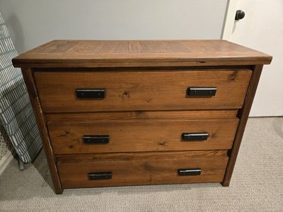 Rustic Wooden 3-Drawer Dresser Chest with Black Handles