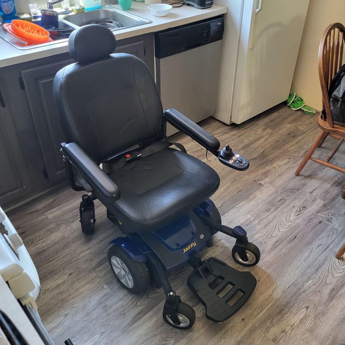 Pride Mobility Jazzy Select 6 Electric Wheelchair Power Chair