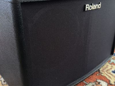 Roland ac-60 amplifier