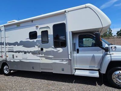 2005 Gulf Stream Endura 6340 – Duramax Diesel – 64,000 Miles – Las Vegas