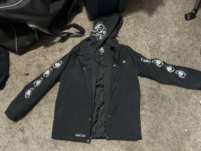 Lurking class snowboarding jacket