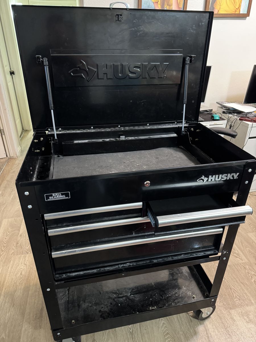 Husky Rolling Tool box