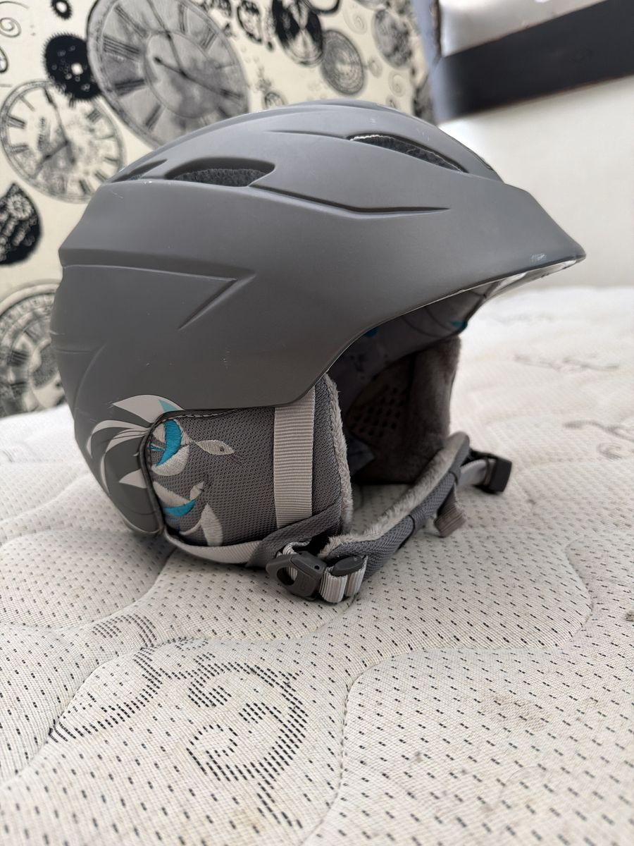 Giro adult ski helmet and goggles - gray, turquoise, white - good condition