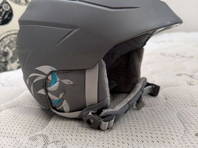 Giro adult ski helmet and goggles - gray, turquoise, white - good condition