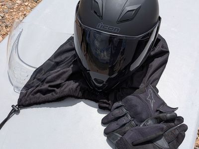 Icon motorcycle helmet size Large. Clear and Smoked (Dark) visors.