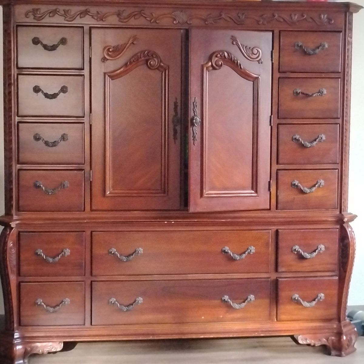 dresser