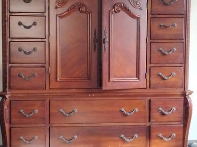 dresser