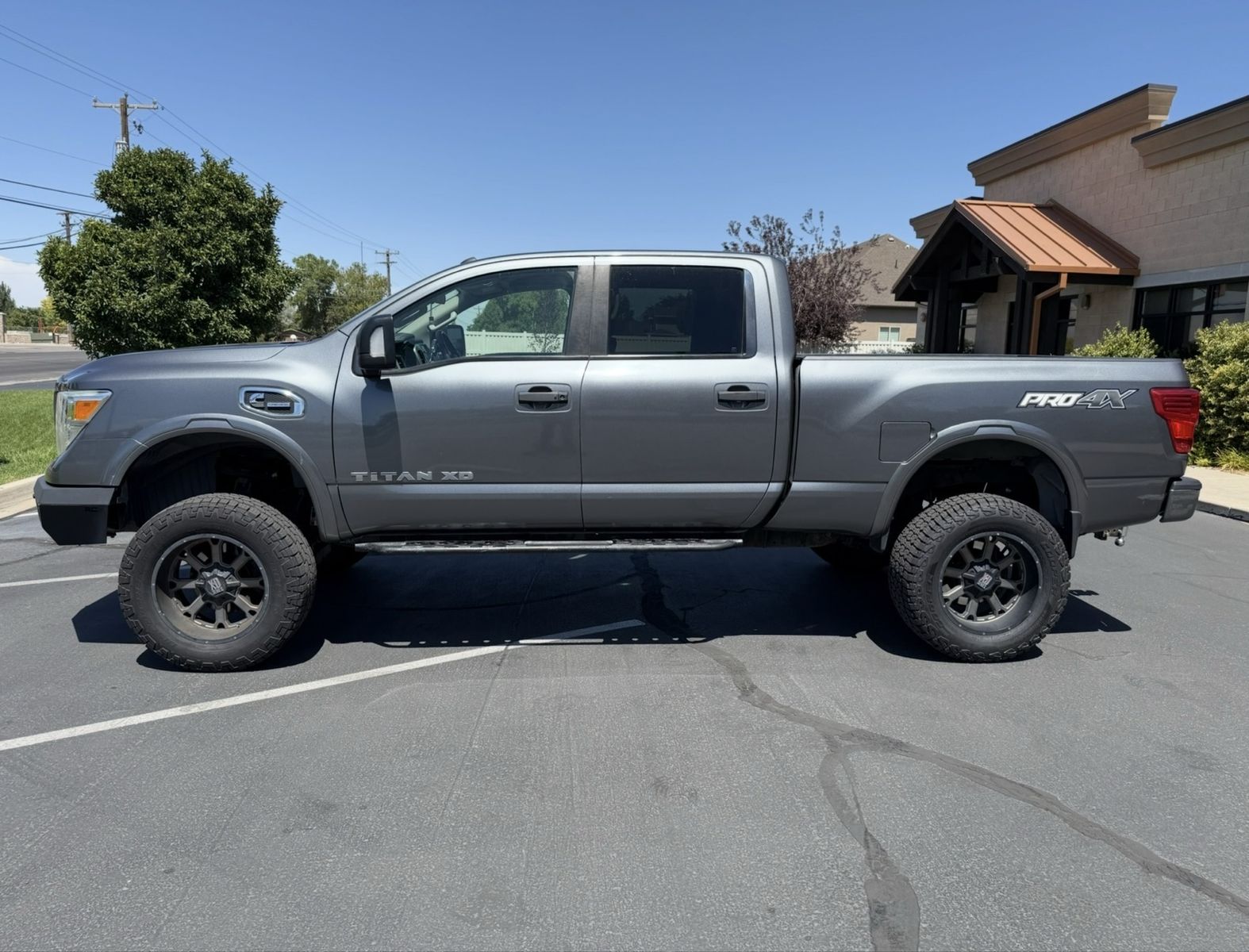 2016 Nissan Titan XD 